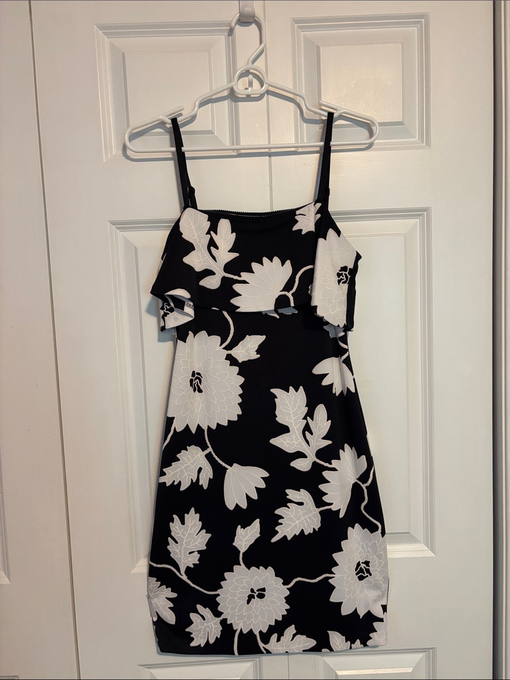 Guess Black and White Floral Ruffle Mini Dress